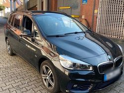 Schwarz Gebraucht 2017 BMW 218 Kombi | 16.750 € (Teuer)