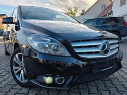 Schwarz Gebraucht 2012 Mercedes B180 Van / Kleinbus | 4.599 € (Guter Preis)