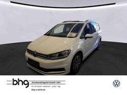 Pure white Gebraucht 2022 VW Touran Comfortline Van / Kleinbus | 30.630 € (Etwas zu teuer)