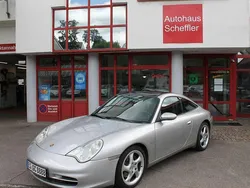 Arktissilbermetallic Gebraucht 2001 Porsche 996 Coupé | 17.000 €