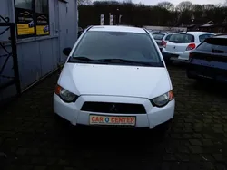 Weiss Gebraucht 2011 Mitsubishi Colt Edition Limousine | 2.200 € (Guter Preis)
