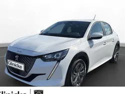 Weiß Gebraucht 2021 Peugeot e-208 Active Kleinwagen | 15.990 € (Fairer Preis)