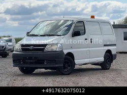 Weiß Gebraucht 2009 Toyota HiAce Van / Kleinbus | 7.490 € (Fairer Preis)
