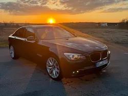 Grau Gebraucht 2009 BMW 730 Limousine | 10.700 € (Fairer Preis)