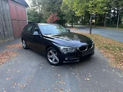 Schwarz Gebraucht 2016 BMW 330 Sport Line Kombi | 12.900 € (Superpreis)