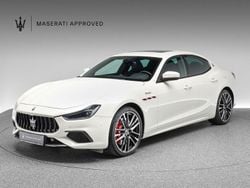 Weiß weiss (bianco alpi) metallic Gebraucht 2021 Maserati Ghibli Coupé | 86.690 € (Teuer)