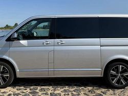 Grau Gebraucht 2020 VW T6.1 Highline Van | 42.999 € (Teuer)