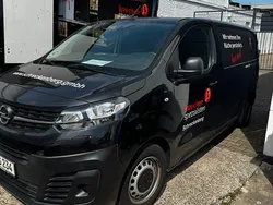 Weiß Gebraucht 2021 Opel Vivaro Van | 18.999 € (Guter Preis)