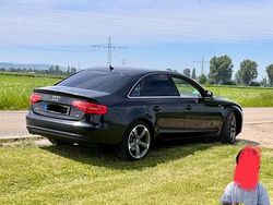Schwarz Gebraucht 2013 Audi A4 Limousine | 12.400 €