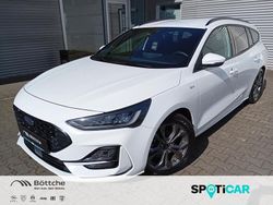 Frostweiß Gebraucht 2024 Ford Focus ST-Line X Kombi | 22.990 € (Guter Preis)