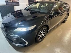 Schwarz Gebraucht 2022 Toyota Camry Hybrid Luxury Limousine | 26.990 €