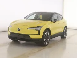 Moss yellow Gebraucht 2024 Volvo EX30 Plus SUV | 35.900 € (Guter Preis)