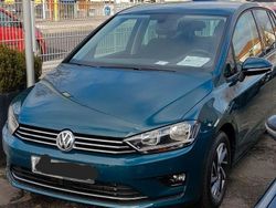 Grün Gebraucht 2017 VW Golf Sportsvan Sound Van / Kleinbus | 14.500 € (Fairer Preis)