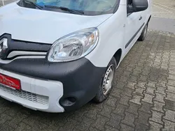 Weiß Gebraucht 2018 Renault Kangoo Experience Van / Kleinbus | 9.800 € (Etwas zu teuer)