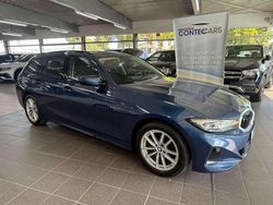 Phytonicblau Gebraucht 2023 BMW 318 Sport Line Kombi | 28.400 € (Fairer Preis)