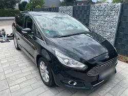 Schwarz Gebraucht 2015 Ford S-MAX S Van / Kleinbus | 7.200 €