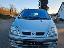 Silber Gebraucht 2002 Renault Scénic Van / Kleinbus | 2.450 €