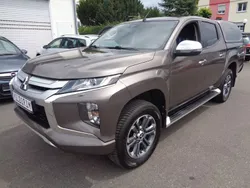 Braun Gebraucht 2020 Mitsubishi L200 Abholung | 21.999 € (Guter Preis)