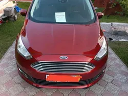 Rot Gebraucht 2015 Ford C-MAX Titanium Van / Kleinbus | 11.300 € (Teuer)