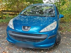 Blau Gebraucht 2009 Peugeot 207 Kleinwagen | 500 € (Superpreis)