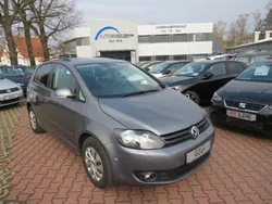 Grau Gebraucht 2014 VW Golf Plus Life Van / Kleinbus | 14.788 € (Teuer)