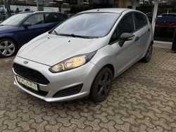 Silber Gebraucht 2017 Ford Fiesta Limousine | 12.950 € (Fairer Preis)