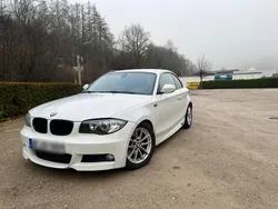 Weiß Gebraucht 2010 BMW 118 Coupé M Sport Coupé | 6.950 € (Etwas zu teuer)