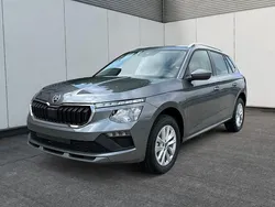 Blackmagic perleffekt/schwarz Neu 2025 Skoda Kamiq Selection SUV | 27.430 € (Fairer Preis)