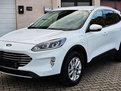 Weiß Gebraucht 2022 Ford Kuga Titanium SUV | 19.700 € (Superpreis)