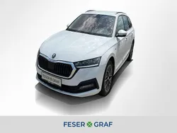 Moon weiss perleffekt Gebraucht 2022 Skoda Octavia Clever Kombi | 23.940 € (Guter Preis)