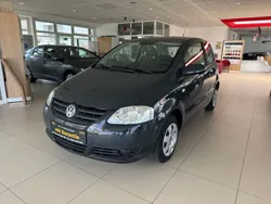 Grau Gebraucht 2010 VW Fox Refresh Kleinwagen | 3.490 € (Teuer)