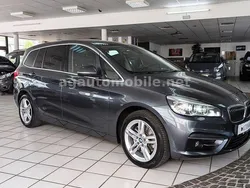 Grau Gebraucht 2016 BMW 220 Luxury Line Van / Kleinbus | 14.999 € (Etwas zu teuer)