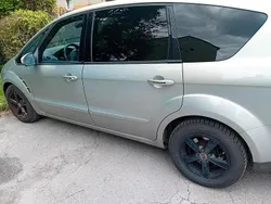Andere farben Gebraucht 2009 Ford S-MAX S Van / Kleinbus | 3.000 € (Guter Preis)