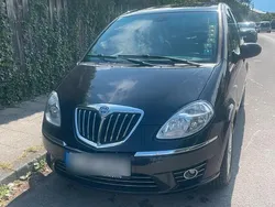 Braun Gebraucht 2010 Lancia Musa Van / Kleinbus | 2.300 € (Superpreis)