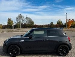 Grau Gebraucht 2019 Mini Cooper S Chili Kleinwagen | 17.400 € (Guter Preis)