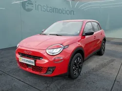 Rot Gebraucht 2025 Fiat 600 SUV | 25.490 € (Fairer Preis)