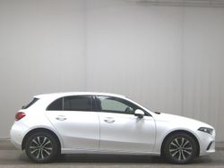 Weiss Gebraucht 2022 Mercedes A180 Style Limousine | 17.980 € (Guter Preis)