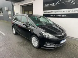 Schwarz Gebraucht 2017 Opel Zafira Innovation Van / Kleinbus | 10.870 € (Guter Preis)