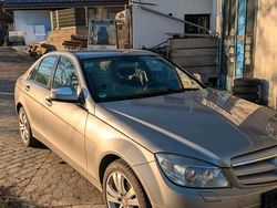 Grau Gebraucht 2007 Mercedes C220 Limousine | 6.999 € (Etwas zu teuer)
