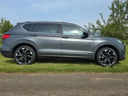 Grau Gebraucht 2019 Seat Tarraco 4Drive SUV | 29.500 € (Etwas zu teuer)