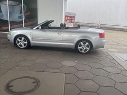 Silber Gebraucht 2002 Audi Cabriolet Sport Cabrio | 3.600 €