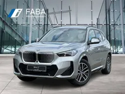 Schwarz Neu 2025 BMW iX1 M Sport SUV | 55.250 € (Fairer Preis)