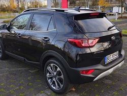 Schwarz Gebraucht 2020 Kia Stonic Spirit SUV | 16.500 € (Etwas zu teuer)