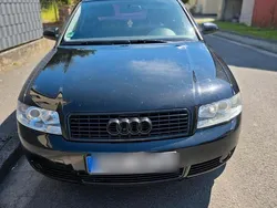 Schwarz Gebraucht 2001 Audi A4 Limousine | 1.500 € (Fairer Preis)