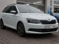 Weiß Gebraucht 2016 Skoda Fabia Ambition Kombi | 9.999 € (Fairer Preis)