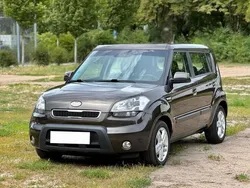 Braun Gebraucht 2010 Kia Soul SUV | 3.950 € (Guter Preis)