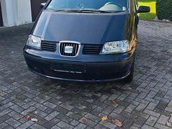 Schwarz Gebraucht 2006 Seat Alhambra Van / Kleinbus | 4.600 € (Teuer)