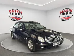Blau Gebraucht 2005 Mercedes E220 Limousine | 2.950 € (Superpreis)