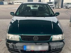 Grün Gebraucht 1996 VW Polo Kleinwagen | 1.100 € (Fairer Preis)