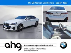Weiß Gebraucht 2024 BMW 520 M Sport Limousine | 54.930 € (Superpreis)